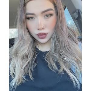 Meet your Posher, Nayeli